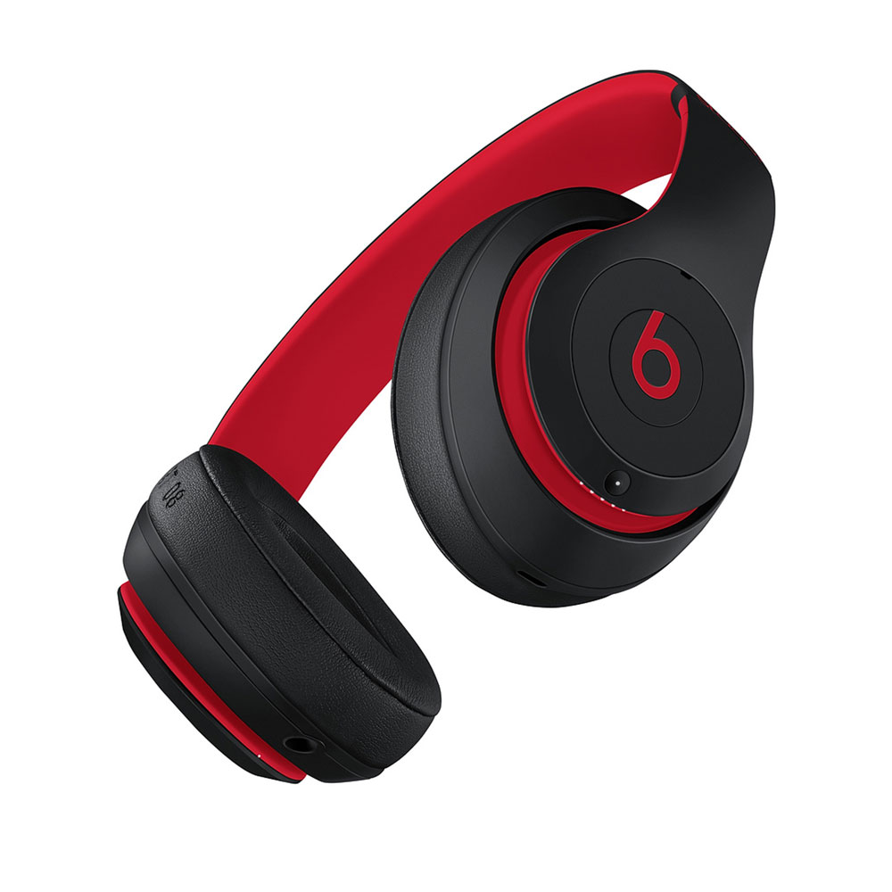 Beats Studio3 Wireless Over-Ear Headphones - Defiant Black-Red